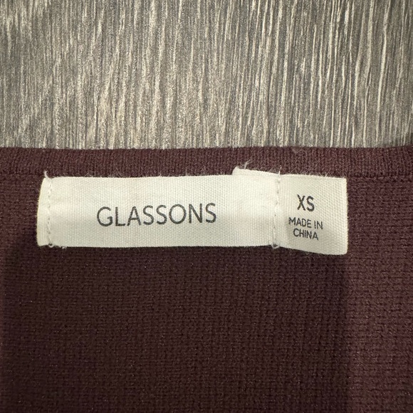 Glassons V-Neck Ribbed Crop Top - Picture 10 of 10